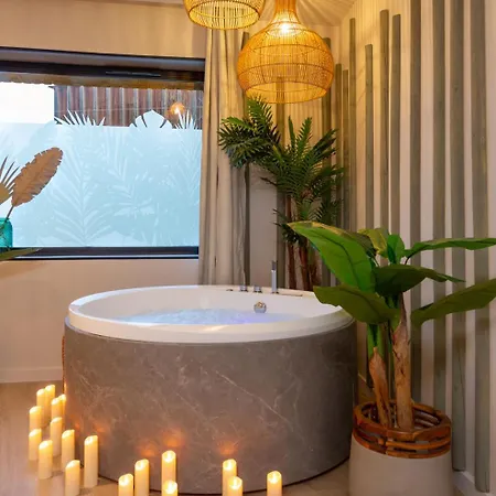 Lejlighed Strasbourg, Bali, Balneo & Sauna