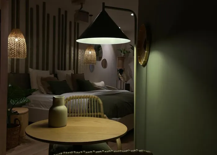 Strasbourg, Sauna, Spa, Bali, Evasion Romantique Et Sensuelle *
